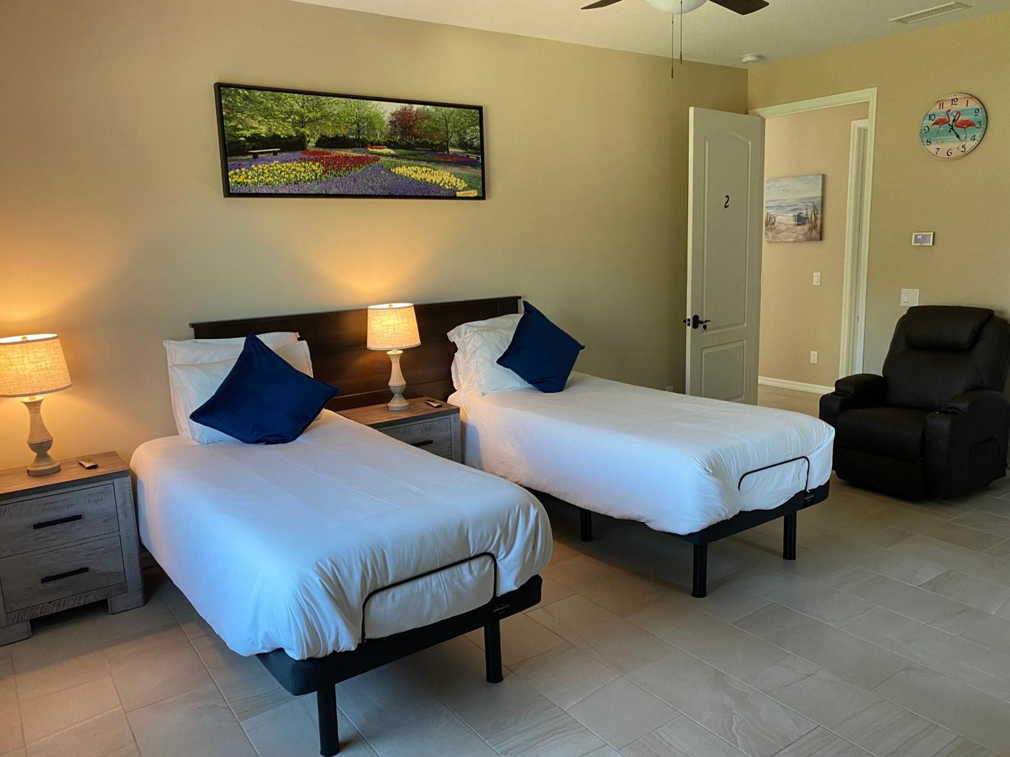 Short Term Vacation Rental Luxury B&B Cth Englewood Exteriör bild